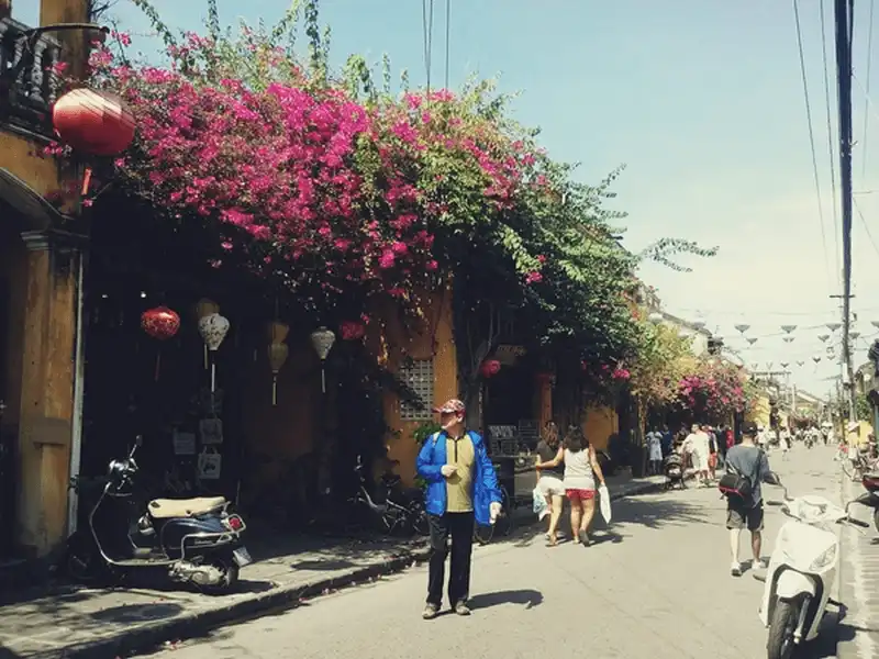 Rực rỡ sắc hương phố cổ Hội An 5 Tạp chí du lịch Wanderlust Tips - Rực rỡ sắc hương phố cổ Hội An