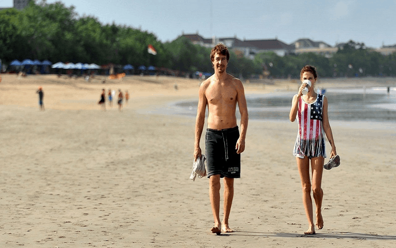 Bali xem xét việc đưa ra quy định trang phục khi chụp ảnh tại các thánh địa 5 Wanderlust Tips bali xem xet viec cam du khach mac bikini chup anh tai cac thanh dia 4