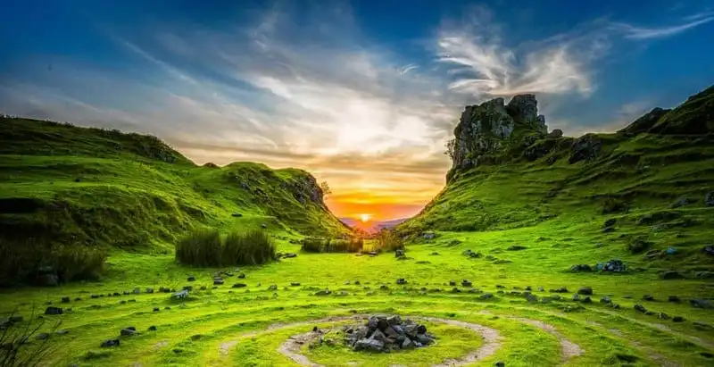 Tạp chí du lịch Wanderlust Tips | 5 điểm du lịch lý tưởng dành riêng cho những "trái tim cô đơn"