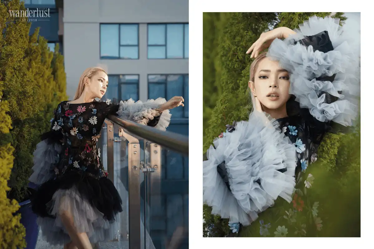 Tạp chí du lịch Wanderlust Tips BST thời trang tháng 10/2018: October charming girls
