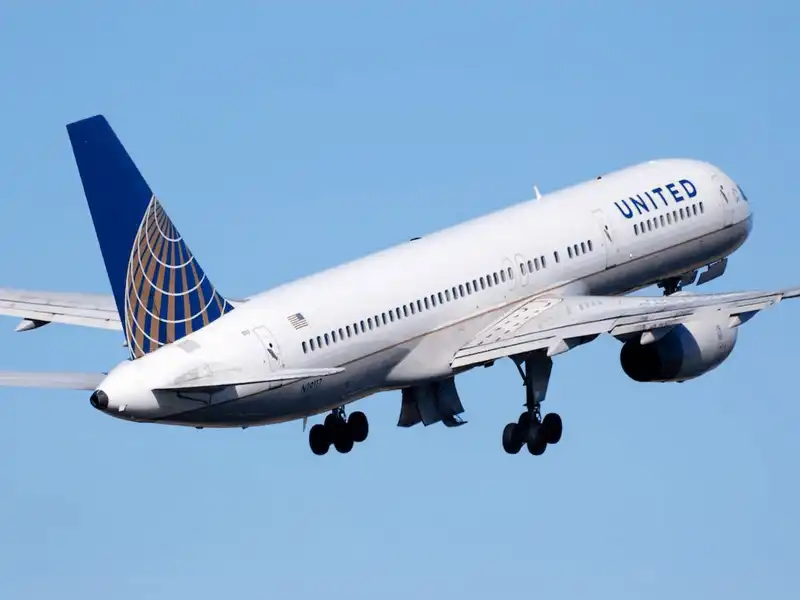 Tạp chí du lịch Wanderlust Tips Chết cười với những sự cố kì lạ khiến máy bay phải quay về điểm khởi hành