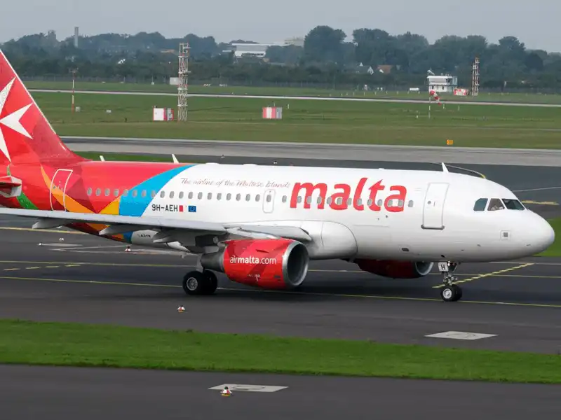 Tạp chí du lịch Wanderlust Tips Chết cười với những sự cố kì lạ khiến máy bay phải quay về điểm khởi hành