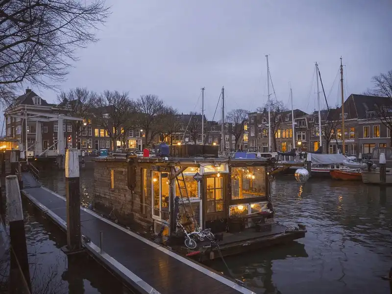 Tạp chí du lịch Wanderlust Tips Cuộc sống chu du thế giới bằng thuyền của hai nhiếp ảnh gia