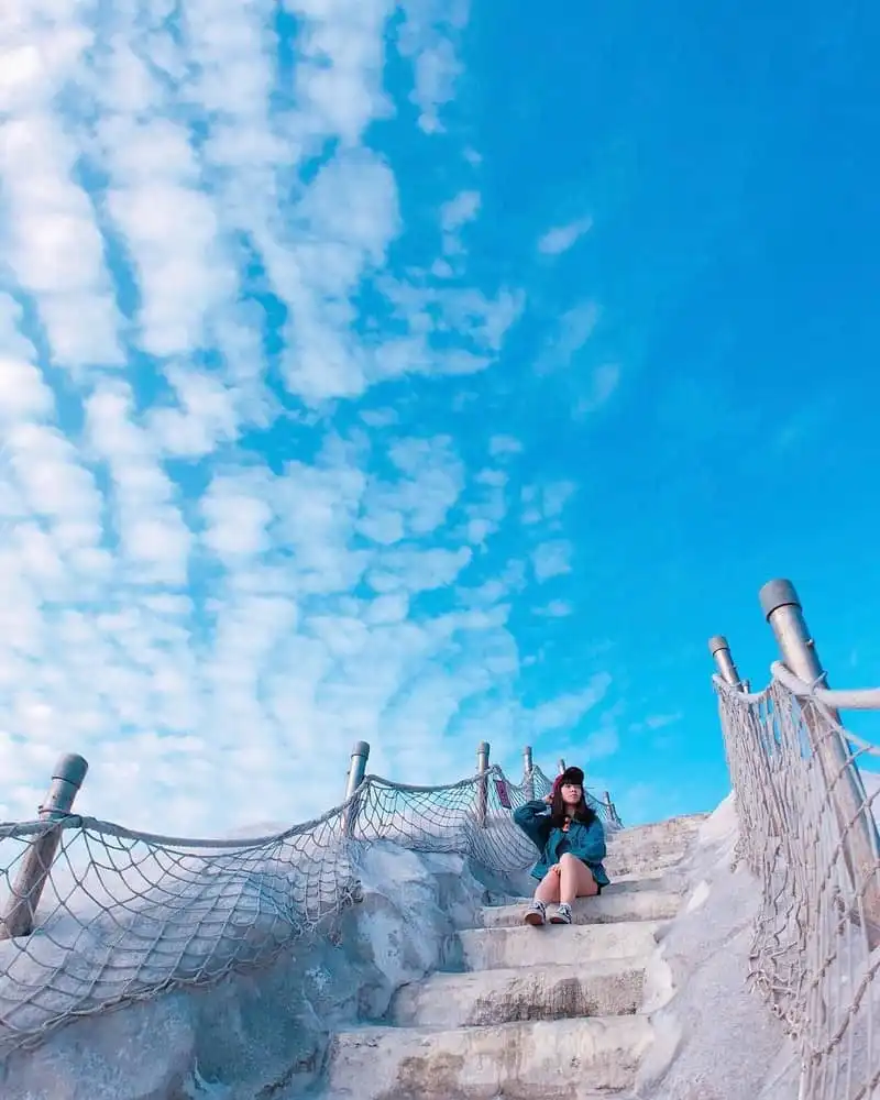 Tạp chí du lịch Wanderlust Tips | Đến Đài Loan ngắm núi muối Thất Cổ "say quên lối về"