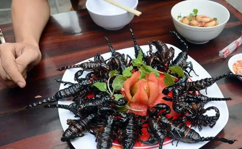 Tạp chí du lịch Wanderlust Tips | Điểm mặt những món ăn Việt không dành cho người yếu tim