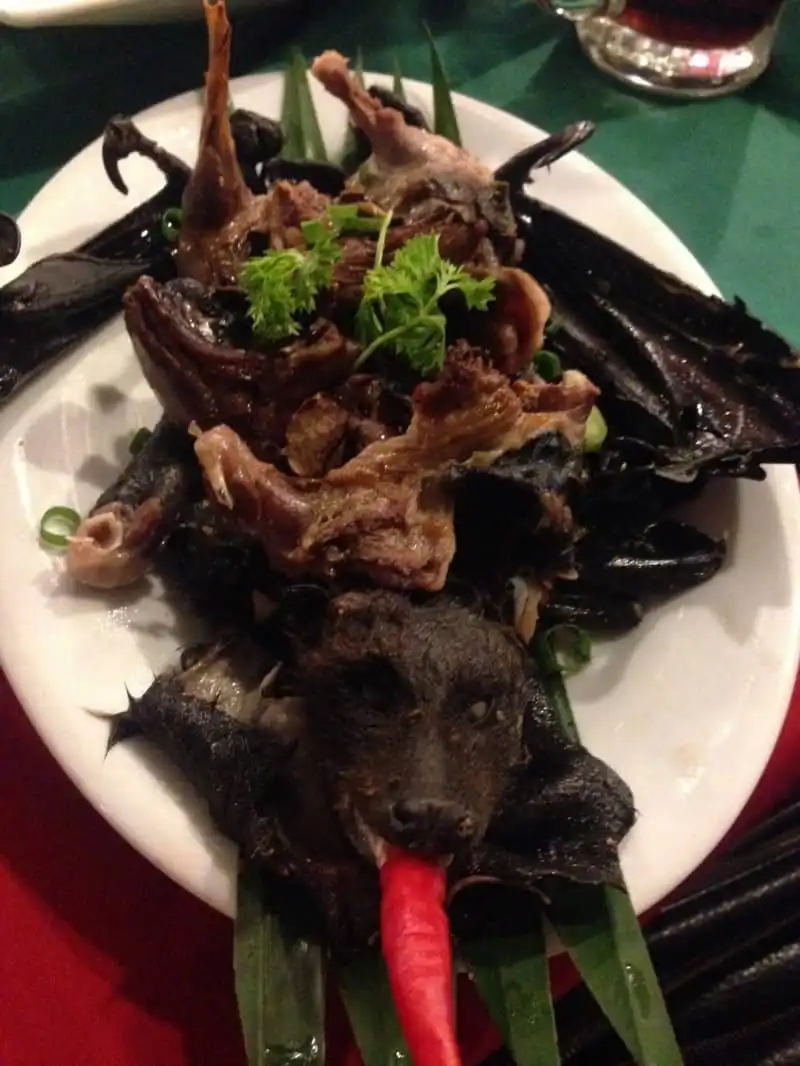 Tạp chí du lịch Wanderlust Tips | Điểm mặt những món ăn Việt không dành cho người yếu tim