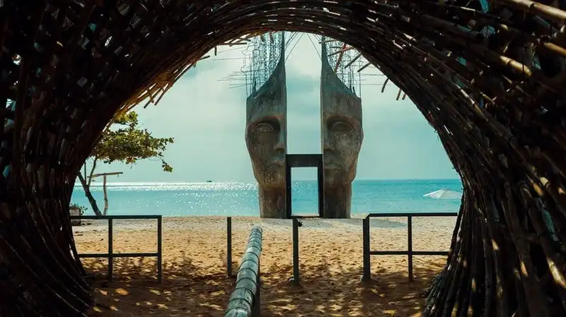 Những điểm đến Việt Nam "cứ đứng vào là có ảnh đẹp" 12 Tạp chí du lịch Wanderlust Tips | Ghé thăm những điểm đến "cứ đứng vào là có ảnh đẹp" khiến giới trẻ mê mẩn