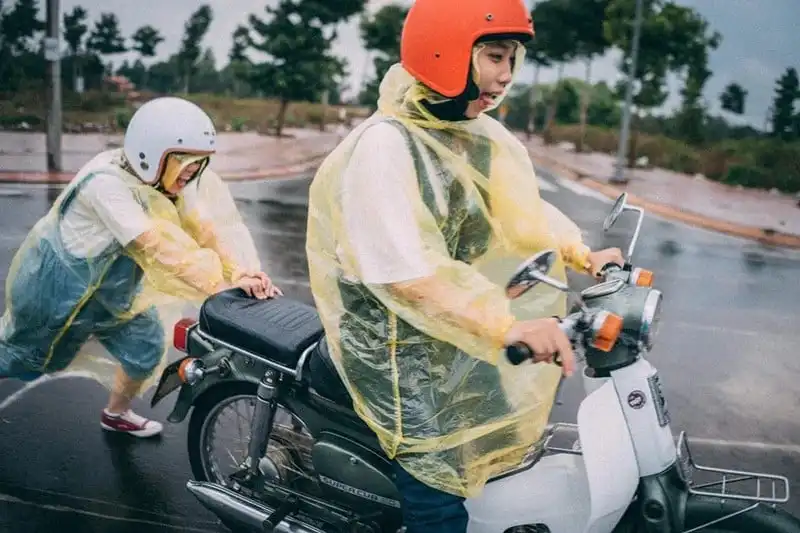 Muốn có chuyến du lịch đong đầy kỷ niệm, hãy đi cùng bạn thân! 9 Tạp chí du lịch Wanderlust Tips | Muốn có chuyến du lịch đong đầy kỷ niệm, hãy đi cùng bạn thân!