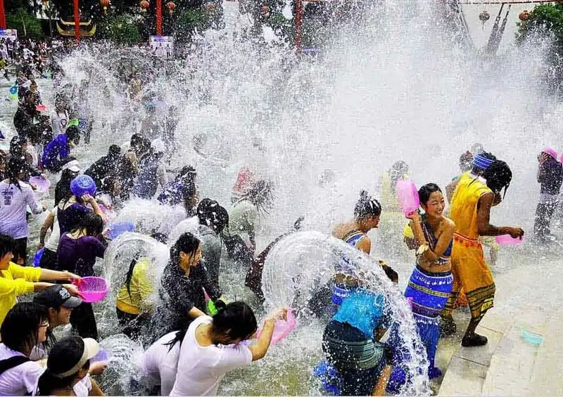 Tạp chí du lịch Wanderlust Tips | Những lễ hội độc đáo nhất định phải ghé một lần trong đời