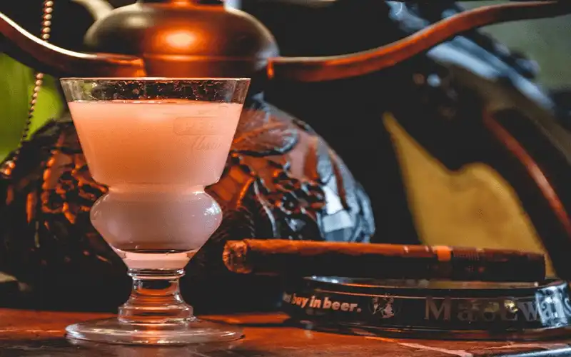 Tạp chí du lịch Wanderlust Tips Những quán bar có lịch sử rùng rợn nhưng vẫn hút khách ở Mỹ