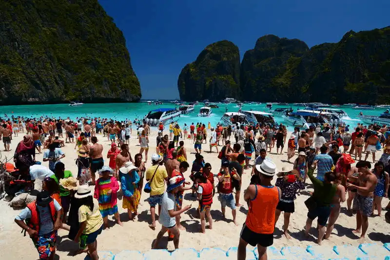 Thái Lan quyết định đóng cửa vịnh Maya để phục hồi hệ sinh thái 8 Tạp chí du lịch Wanderlust Tips Thái Lan quyết định đóng cửa vịnh Maya để phục hồi hệ sinh thái