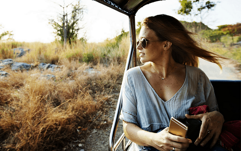 Wanderlust Tips nhung mon do bat ly than cho phai dep khi di du lich 3 1