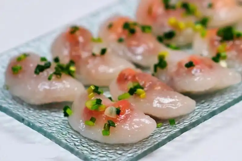 Tạp chí Du lịch Wanderlust Tips | Ẩm thực Bình Thuận đậm đà phong vị biển cả 