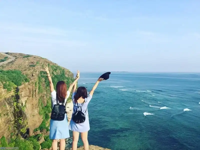 Bí kíp hữu ích cho chuyến du lịch bụi trọn vẹn 5 Tạp chí Du lịch Wanderlust Tips | Bí kíp hữu ích dành cho chuyến du lịch bụi trọn vẹn