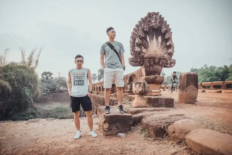 Tạp chí Du lịch Wanderlust Tips | Chàng trai 9X ghi dấu kỷ niệm trên chuyến đi thanh xuân