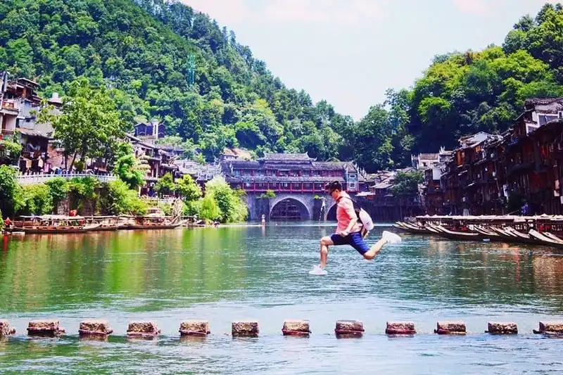 Tạp chí du lịch Wanderlust Tips | Chàng trai mê du lịch: "Đi để hiểu những nét văn hóa ở vùng đất mới" 