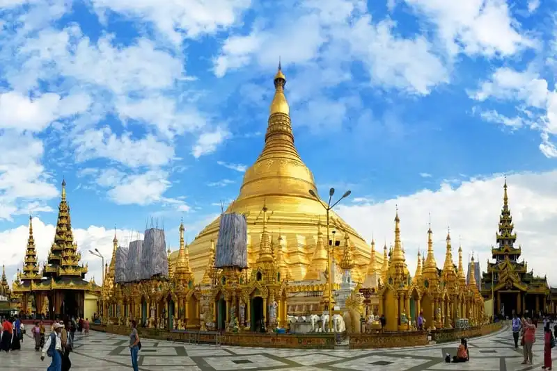 Tạp chí du lịch Wanderlust Tips | Chiêm ngưỡng ngôi chùa xa xỉ nhất thế giới ở Myanmar
