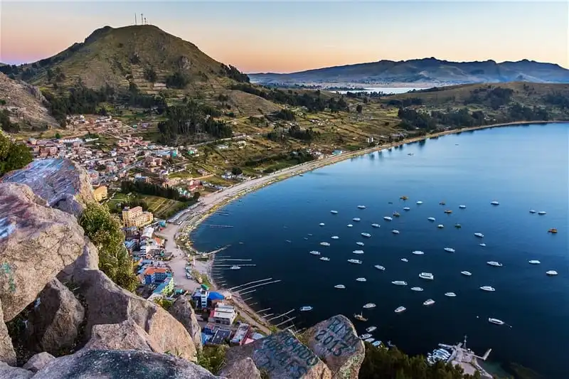Tạp chí Du lịch Wanderlust Tips | Hồ Titicaca nhuốm màu sắc huyền thoại ở Nam Mỹ