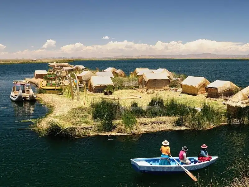Tạp chí Du lịch Wanderlust Tips | Hồ Titicaca nhuốm màu sắc huyền thoại ở Nam Mỹ