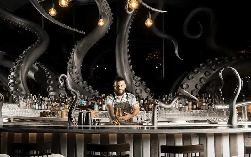 Tạp chí du lịch Wanderlust Tips INK 360, quán bar cao nhất Phú Quốc mang dấu ấn huyền thoại biển