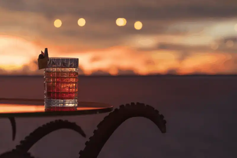 Tạp chí du lịch Wanderlust Tips INK 360, quán bar cao nhất Phú Quốc mang dấu ấn huyền thoại biển