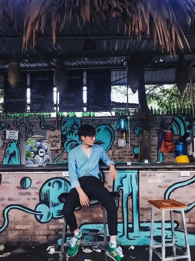 Tạp chí du lịch Wanderlust Tips | Kể chuyện chàng ca sĩ trẻ ru an yên qua những chuyến đi