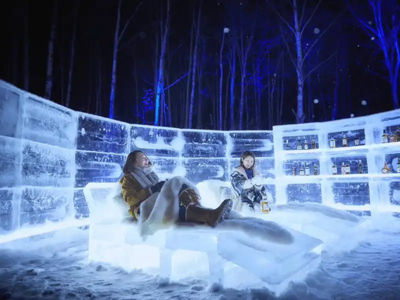 Tạp chí du lịch Wanderlust Tips Hoshino Resorts Tomamu, khách sạn làm bằng băng ở Nhật Bản