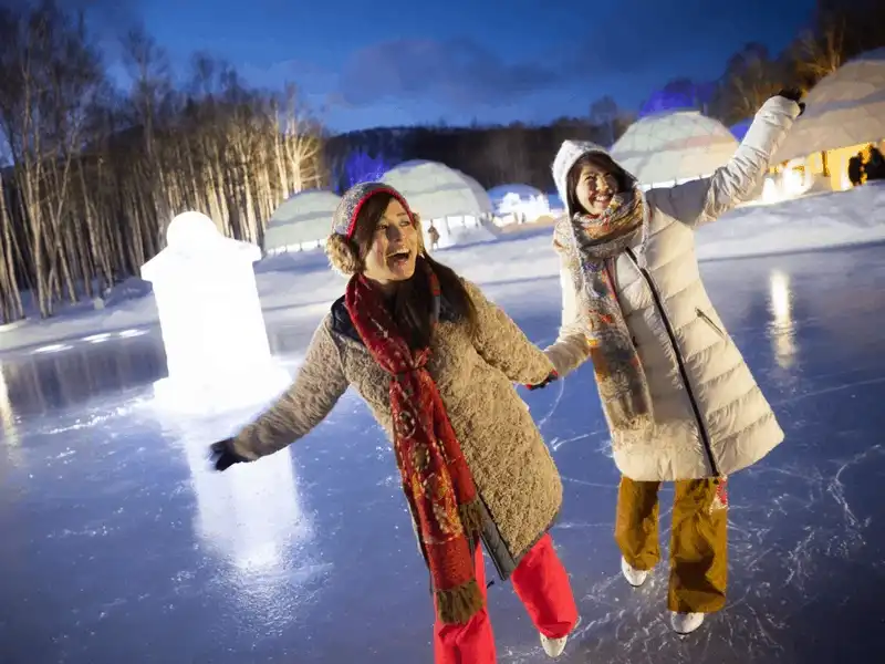 Tạp chí du lịch Wanderlust Tips Hoshino Resorts Tomamu, khách sạn làm bằng băng ở Nhật Bản