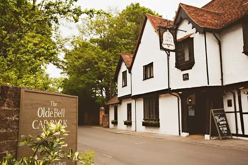 Khám phá 5 khách sạn lâu đời nhất thế giới 6 Tạp chí Du lịch Wanderlust Tips | Khám phá 5 khách sạn lâu đời nhất thế giới