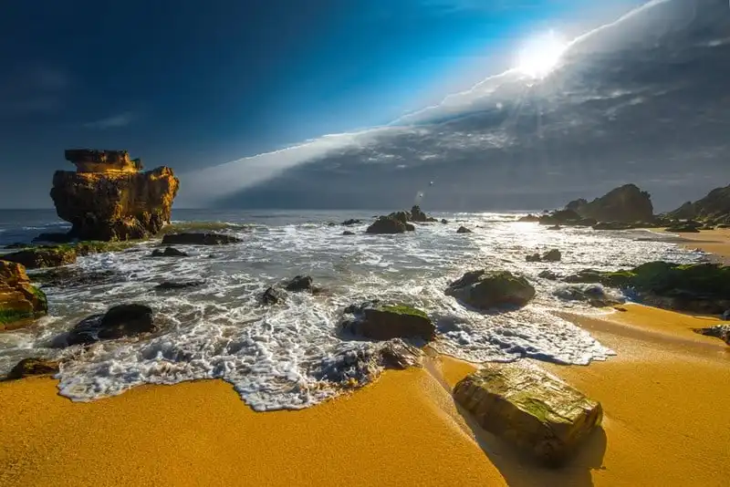 Tạp chí du lịch Wanderlust Tips | Khám phá Quảng Bình - Phim trường của "Người bất tử"