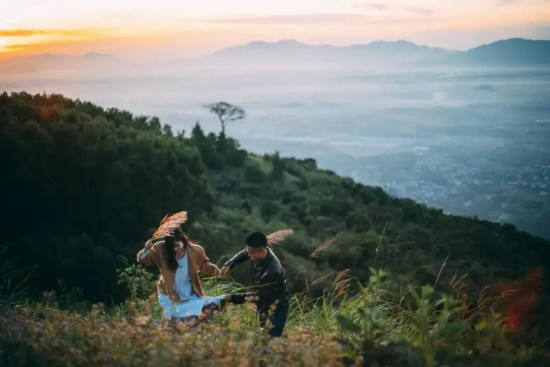 Lên núi Chứa Chan, nắm chặt tay nhau vun đầy tim yêu 10 Tạp chí Du lịch Wanderlust Tips | Lên núi Chứa Chan, nắm chặt tay vun đầy tim yêu