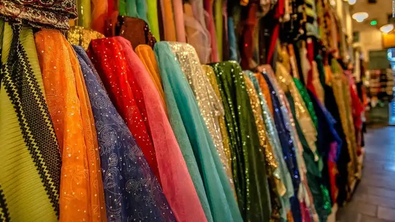 Tạp chí du lịch Wanderlust Tips | Mách bạn những món đồ nên mua khi du lịch Qatar