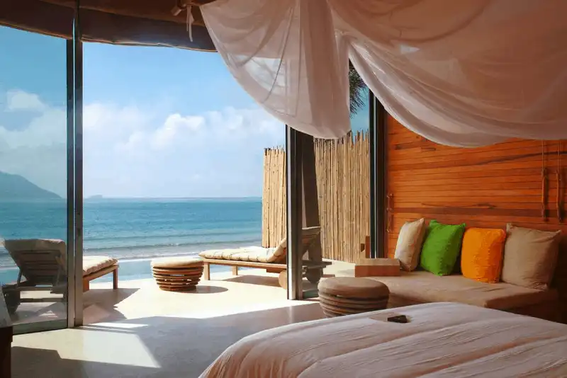 Tạp chí du lịch Wanderlust Tips Món quà lớn nhất trong năm dịp Giáng sinh từ Six Senses Côn Đảo