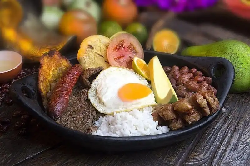 Tạp chí Du lịch Wanderlust Tips | Muôn màu ẩm thực Colombia hấp dẫn và quyến rũ