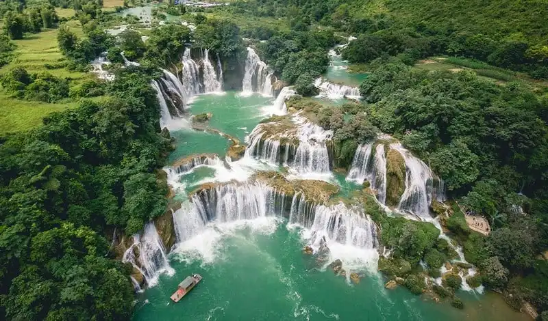 Tạp chí Du lịch Wanderlust Tips | Ngỡ ngàng trước những thác nước đẹp nhất Việt Nam