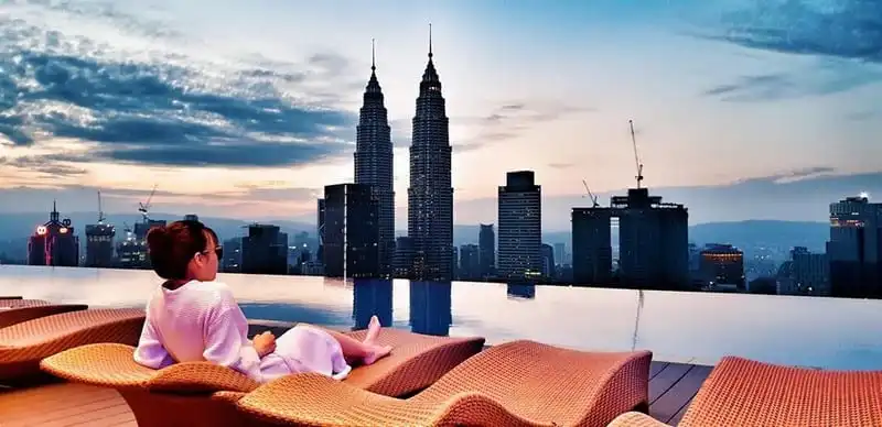 Tạp chí Du lịch Wanderlust Tips | Nhật ký khám phá xứ sở Phù Tang của cô gái mê xê dịch