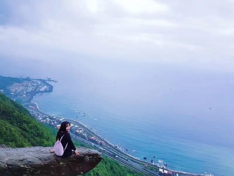 Tạp chí Du lịch Wanderlust Tips | Nhật ký khám phá xứ sở Phù Tang của cô gái mê xê dịch