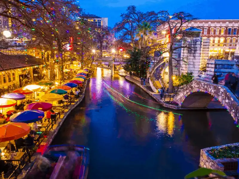 Những điểm tham quan vào tháng 12 cho mọi loại hình du lịch 6 Tạp chí du lịch Wanderlust Tips Những điểm tham quan vào tháng 12 cho mọi loại hình du lịch