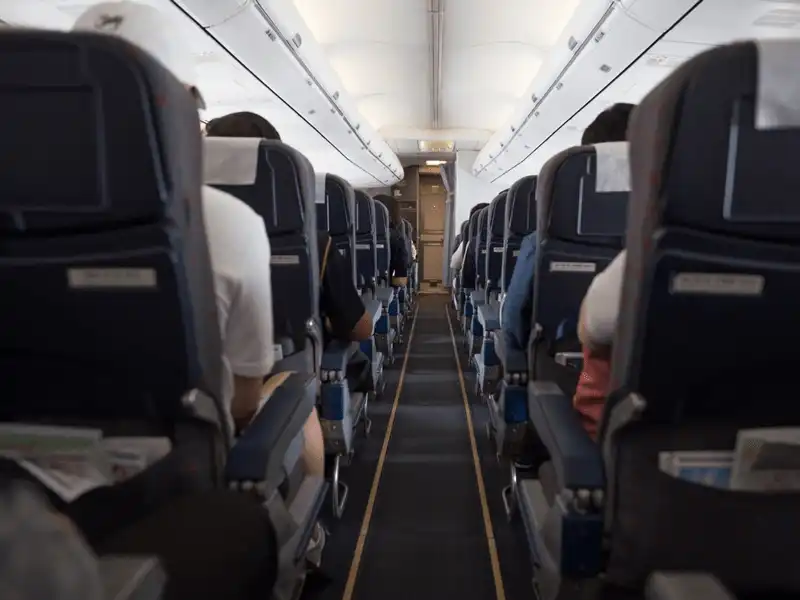 Tạp chí du lịch Wanderlust Tips Những kiểu hành khách dễ "bị ghét" khi gặp trên chuyến bay