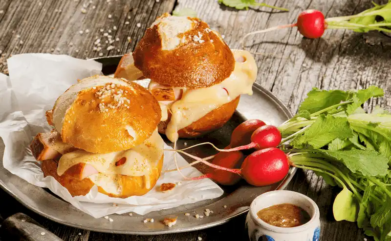 Những món ăn đường phố "làm mưa làm gió" ở Vienna 8 Tạp chí du lịch Wanderlust Tips Những món ăn đường phố "làm mưa làm gió" ở Vienna