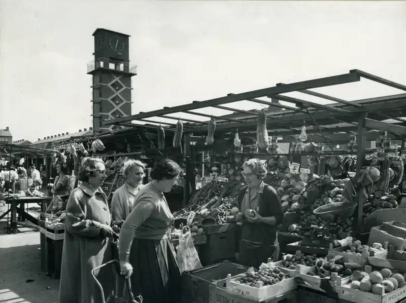 Tạp chí du lịch Wanderlust Tips Độc đáo Hội chợ mùa thu sôi động tại Ana Mandara Villas Dalat