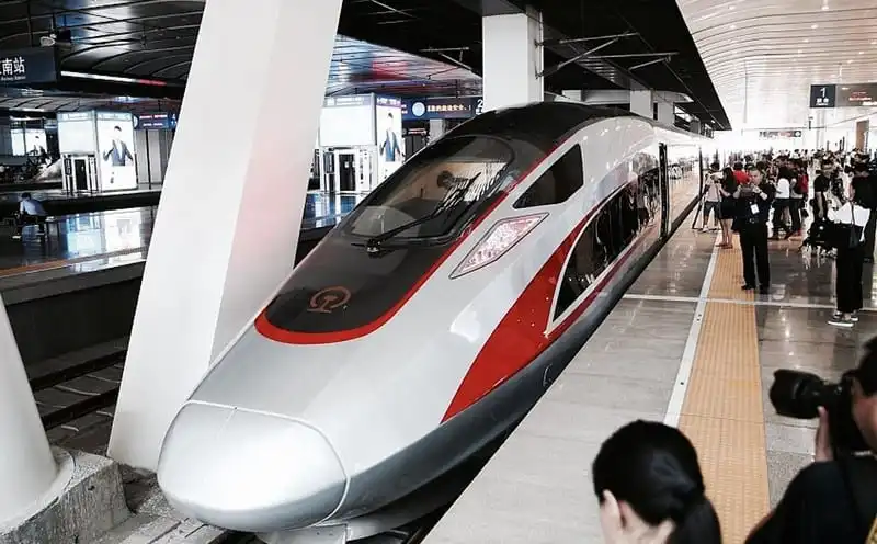 Tạp chí Wanderlust Tips 10 chuyến tàu cao tốc nhanh nhất thế giới