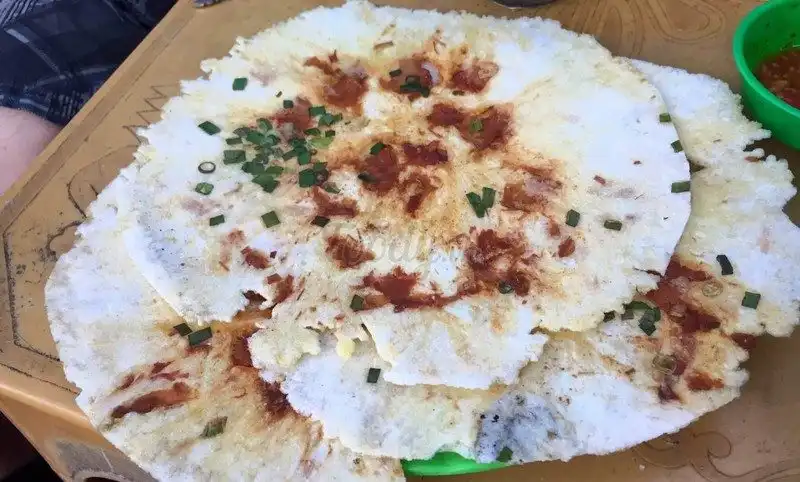 Tạp chí Wanderlust Tips Bánh ép - thức quà vặt của bạn trẻ cố đô