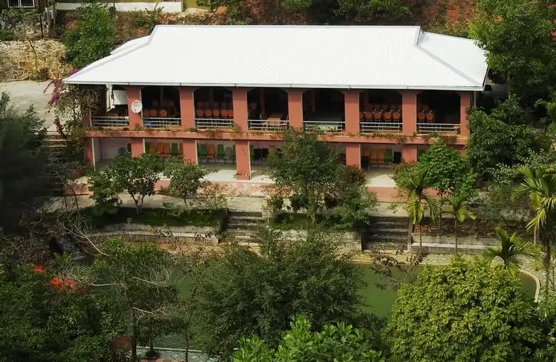 Khu du lịch suối Đá Bàn xây trái phép trên đất rừng ở Quảng Ninh 8 Tạp chí Wanderlust Tips Khu du lịch suối Đá Bàn xây trái phép trên đất rừng ở Quảng Ninh