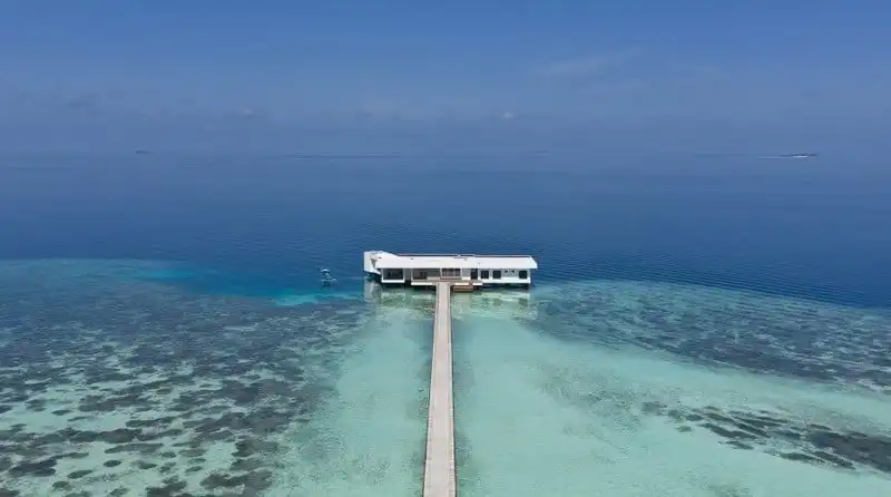 Tạp chí Wanderlust Tips Chiêm ngưỡng khách sạn dưới biển đầu tiên trên thế giới