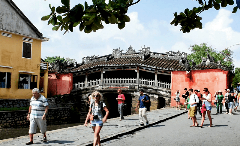 Hội An triển khai hệ thống thuyết minh tự động với 6 ngôn ngữ 5 Wanderlust Tips hoi an trien khai he thong thuyet minh tu dong voi 6 ngon ngu 1 e1542689676419