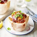 Cà ri Bunny chow đậm đà nét ẩm thực Nam Phi