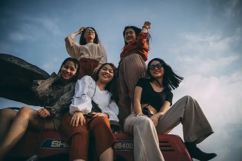 Bộ ảnh kỷ niệm 6 năm tình bạn nơi cánh đồng bình yên 7 Tạp chí Du lịch Wanderlust Tips | Bộ ảnh kỷ niệm 6 năm tình bạn nơi cánh đồng bình yên