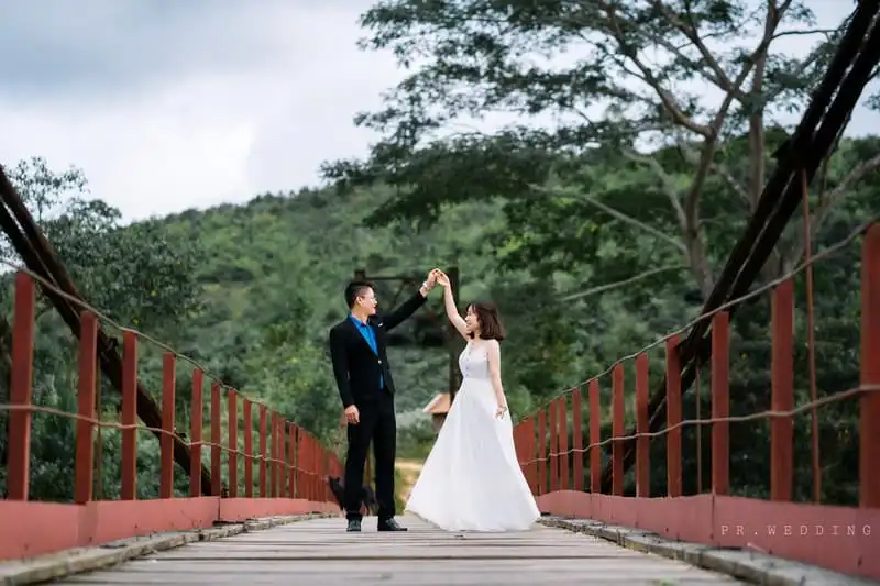 Tạp chí Du lịch Wanderlust Tips | Cặp đôi trở lại "nơi se duyên" để lưu giữ khoảnh khắc tình yêu