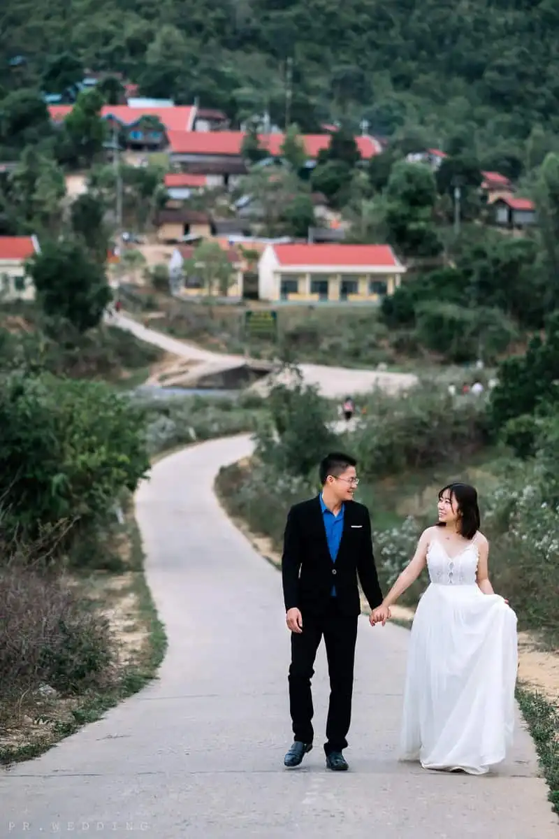 Tạp chí Du lịch Wanderlust Tips | Cặp đôi trở lại "nơi se duyên" để lưu giữ khoảnh khắc tình yêu